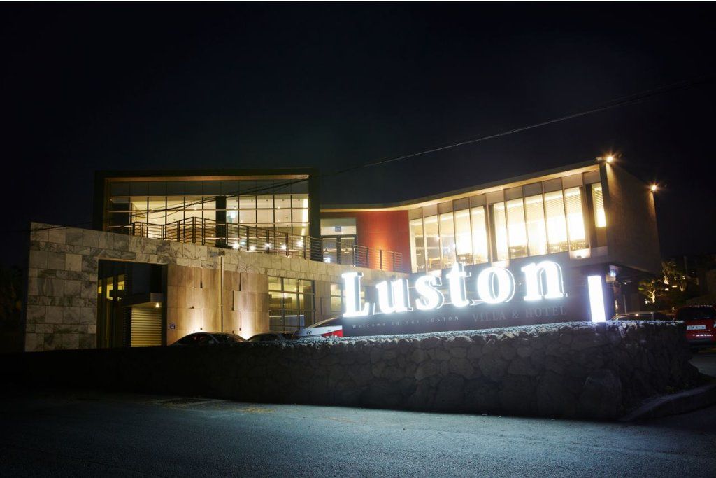 Stanford Hotel And Resort Jeju Exterior photo